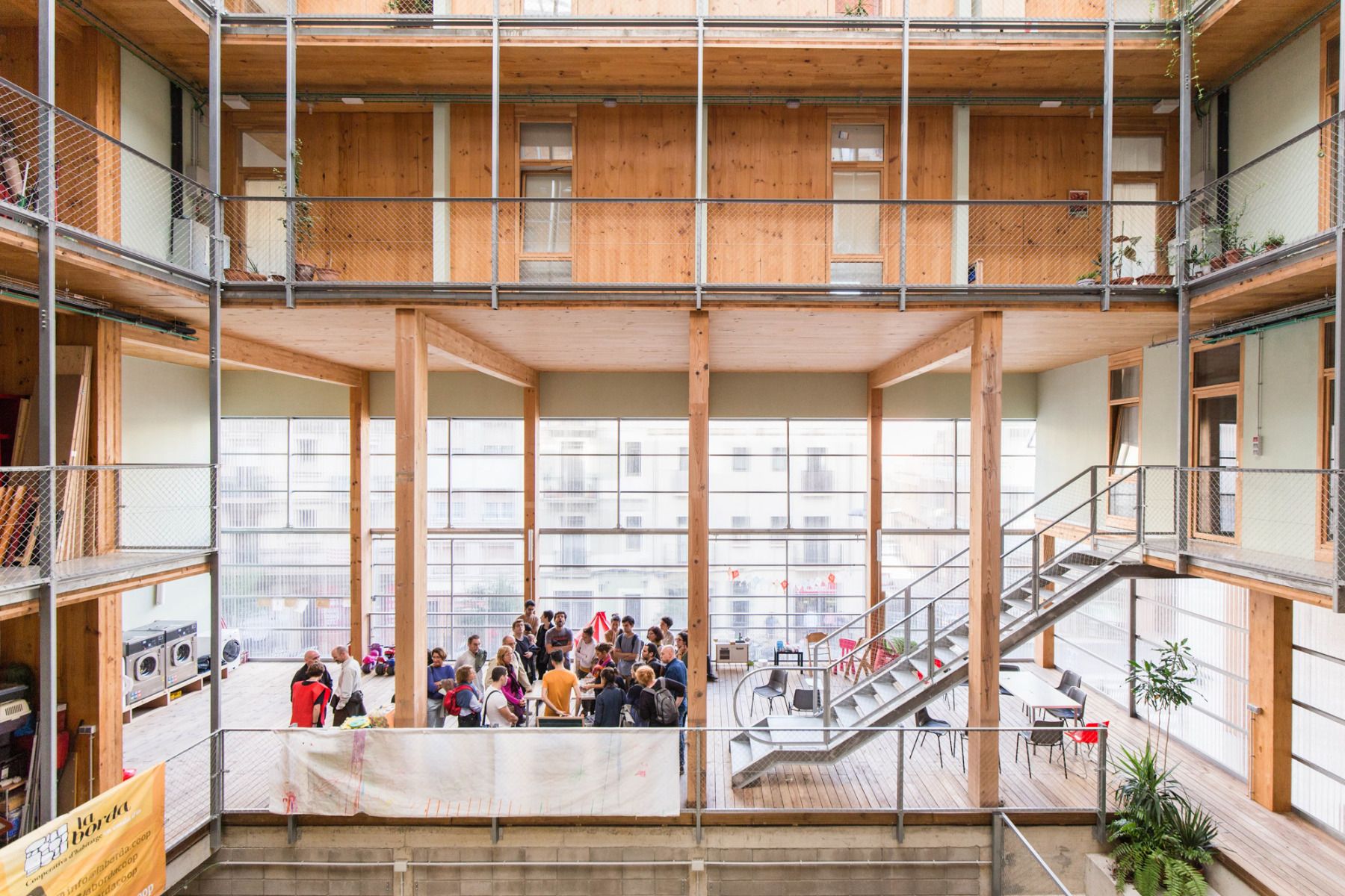 La Borda housing cooperative by Lacol